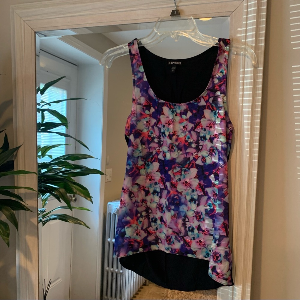 SALE❗️ Like New! EXPRESS Bright Floral Tank Top - Picture 2 of 10